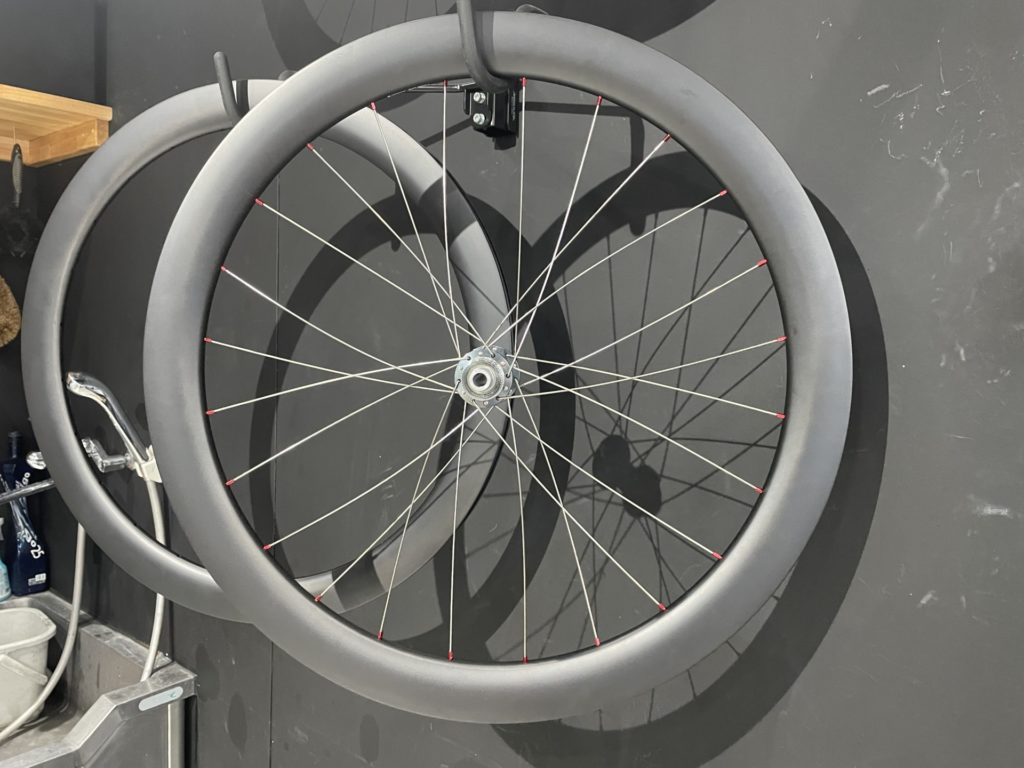 GROWTAC EQUALカーボンホイール × 手組み × オリジナルカラー | スター