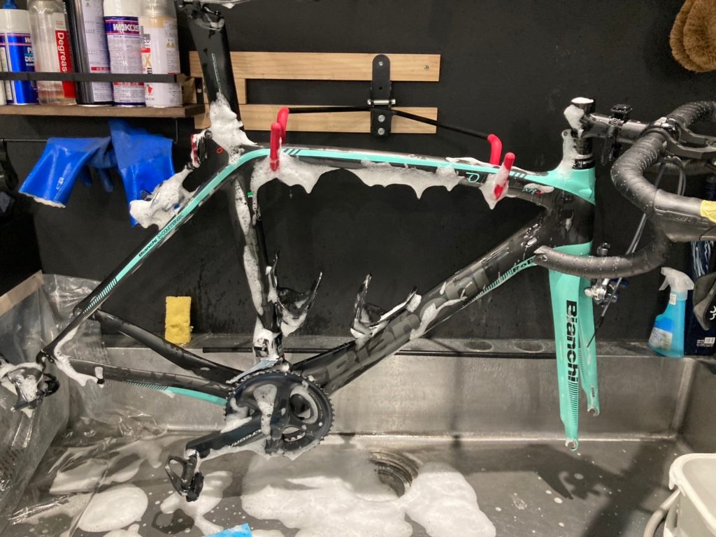 Bianchi OLTRE XR3 × コンポーネント交換 + ガラスコーティング