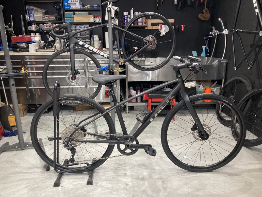 TREK 7.5 FX トレック クロスバイク 3×9 アルミフレーム カーボン