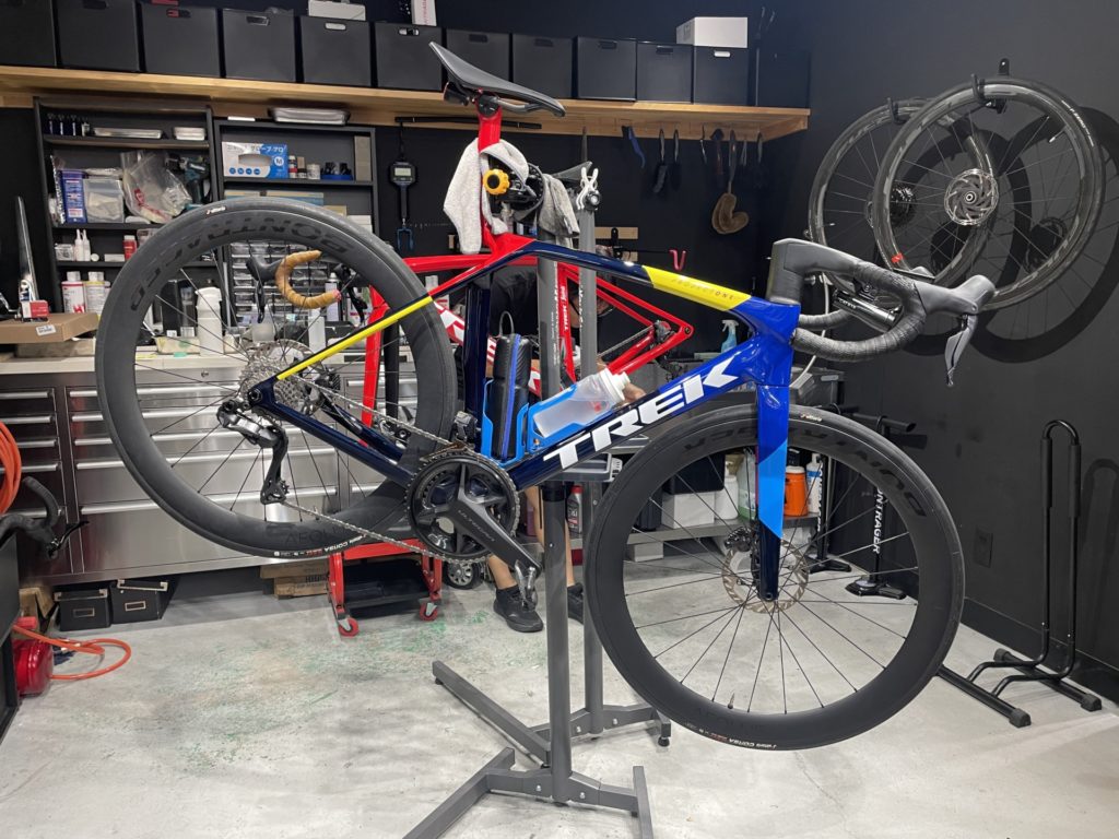 TREK Madone SLR 7 Gen8 × Bontrager Aeolus Pro 49V | スターバイクス