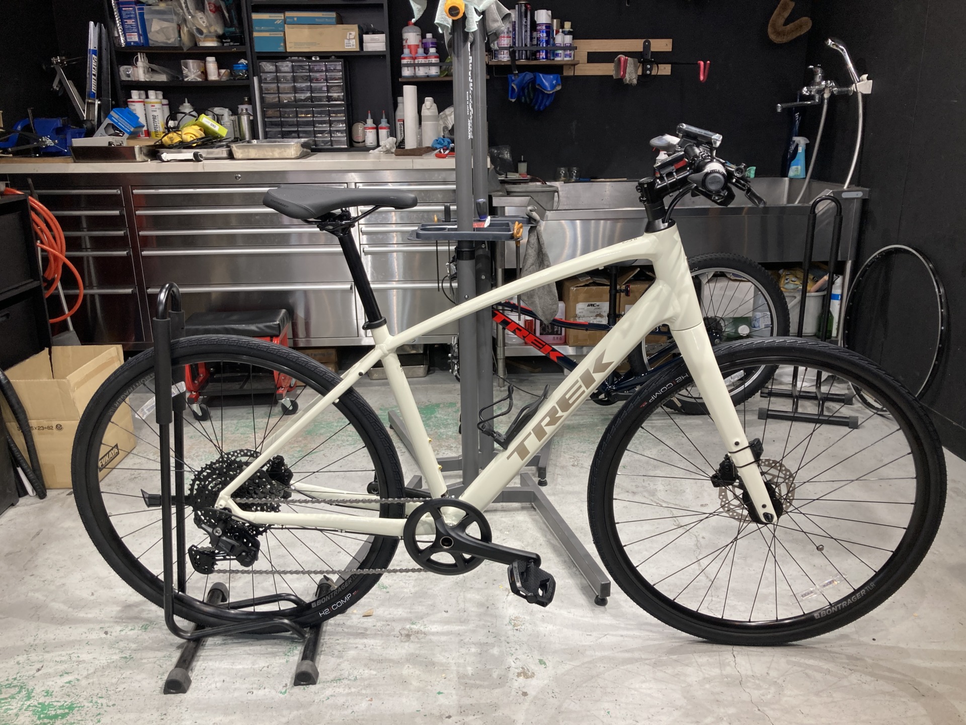 ☆人気のTrek FX 3 ホワイト ☆