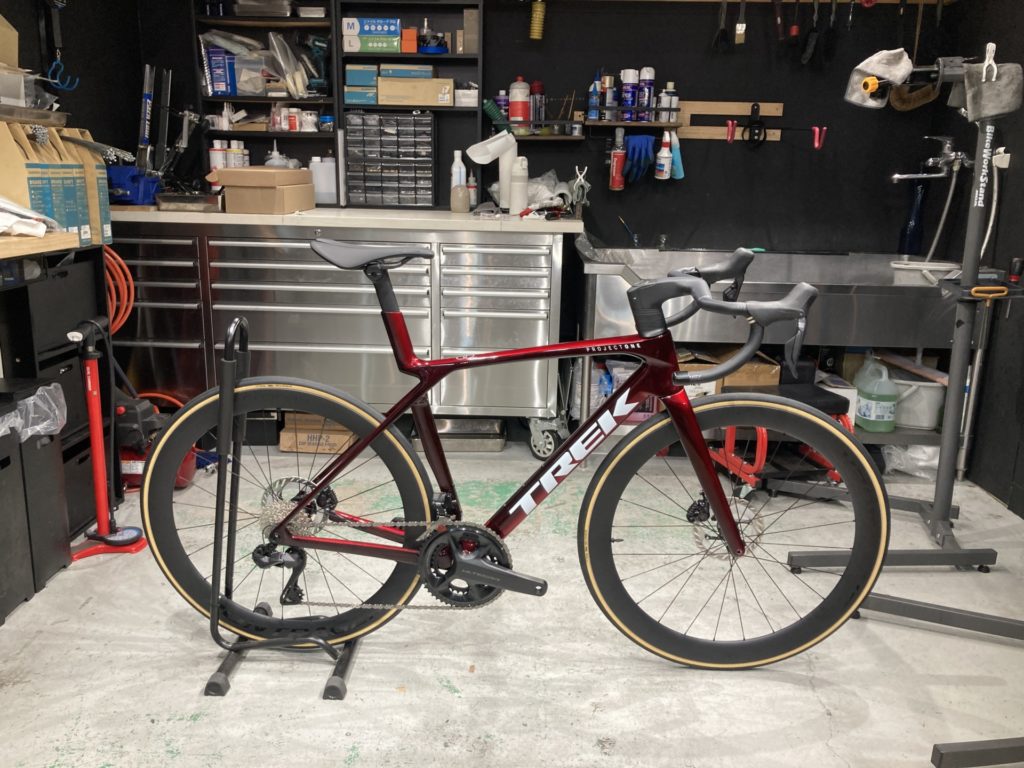 Project One】TREK Madone SLR GEN8 × 納車 + パーフェクト組み立て +