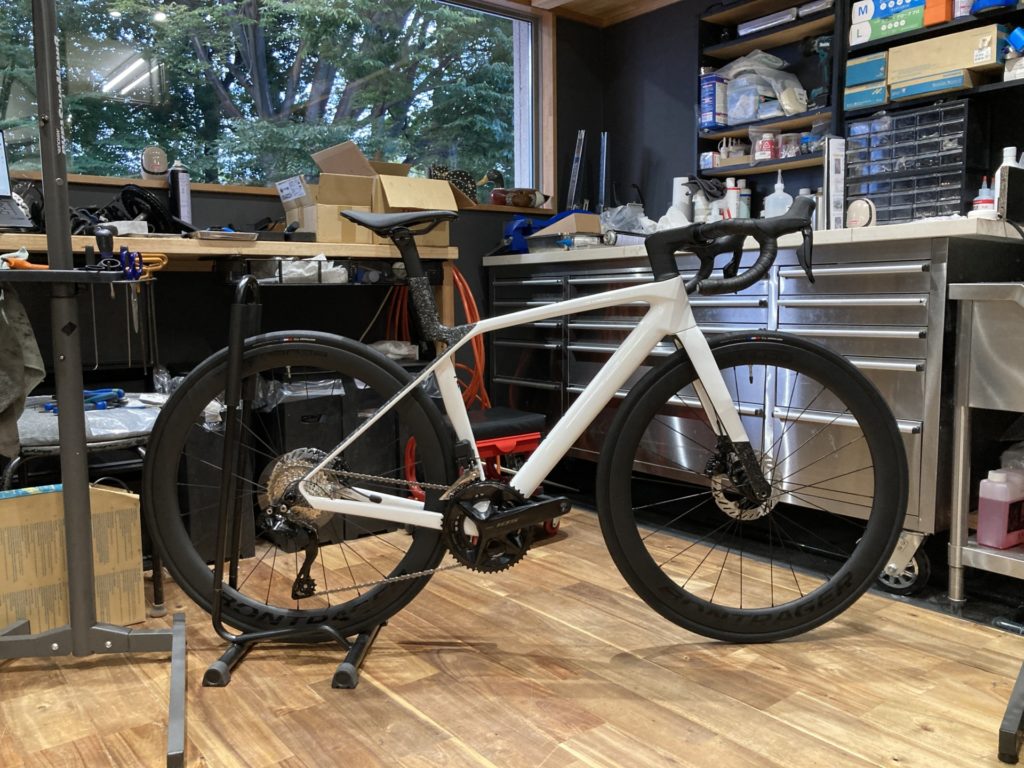 TREK Madone SL 6 Gen 8 × 納車 + パーフェクト組み立て + ガラス