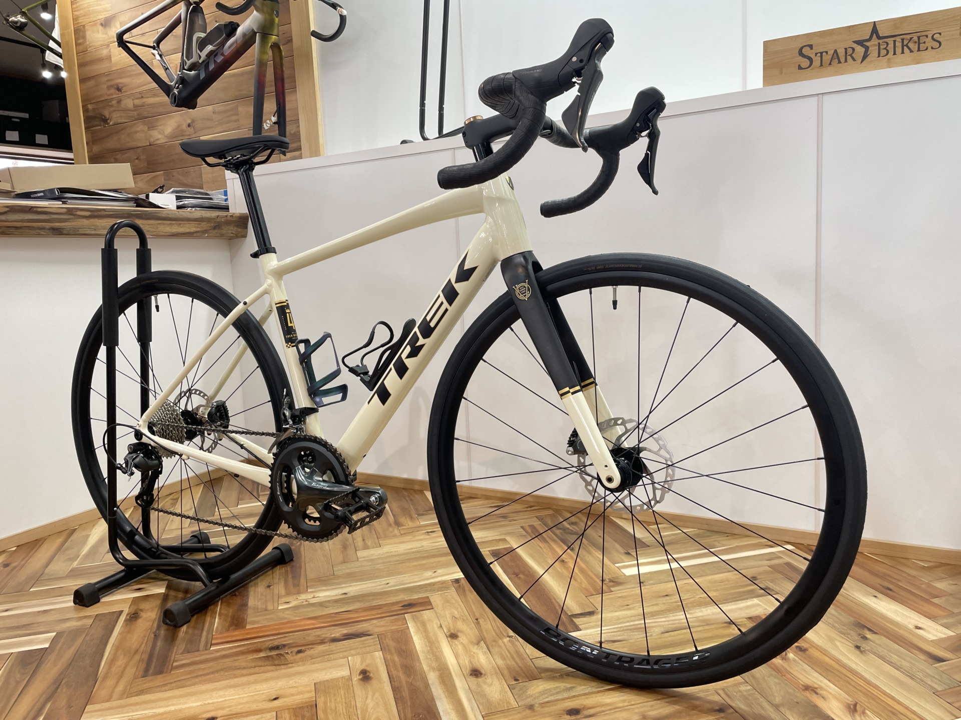 通勤通学にもオススメ】TREK Domane AL 4 × 納車 + パーフェクト